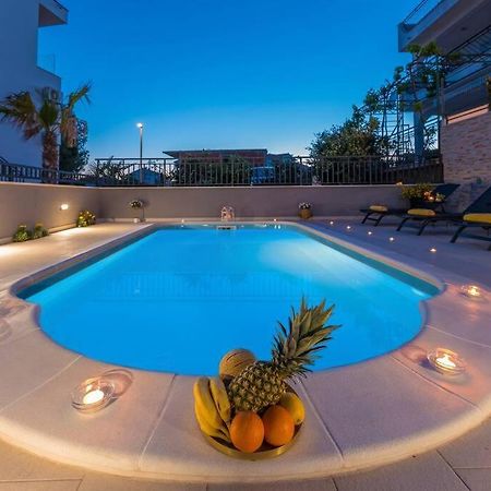 Villa Seaview With Pool - Apartment Cotton Trogir Exterior photo