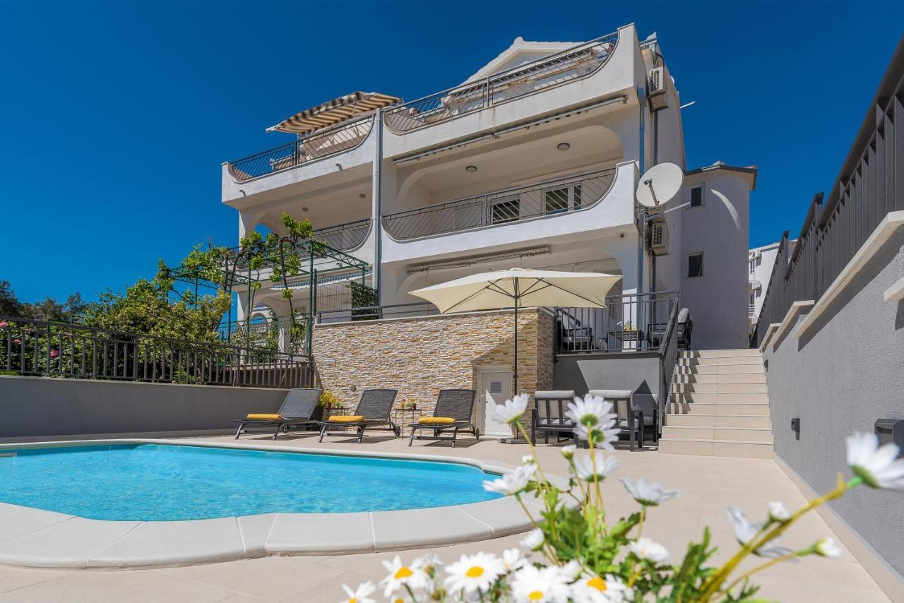 Villa Seaview With Pool - Apartment Cotton Trogir Exterior photo